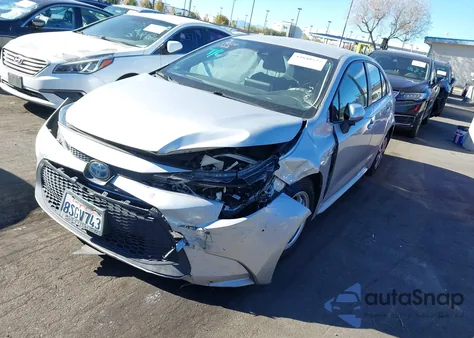 2021 Toyota Corolla Hybrid Le z USA, uszkodzony, nr VIN JTDEAMDE8MJ000828